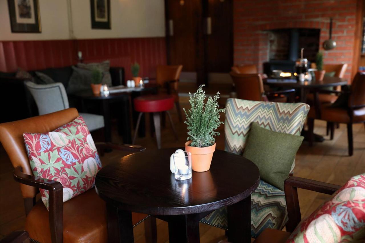 Hotel The Rising Sun Coltishall Exterior foto